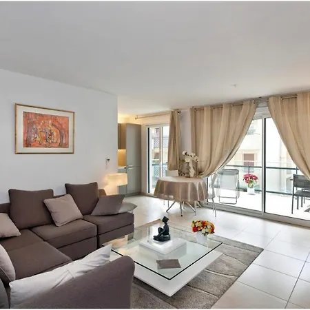 Apartment Ref 912 - Center - For Rent Cannes